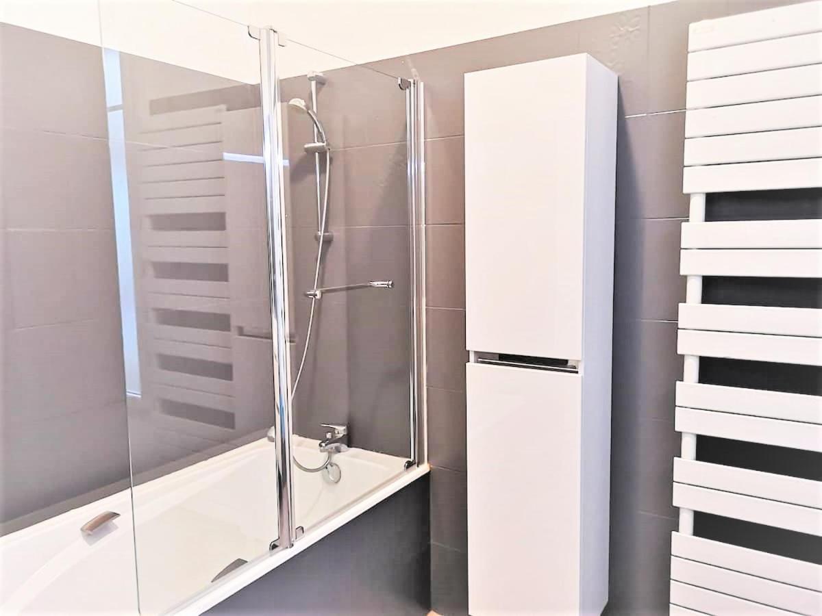 Greyhound - Grand Appartement Centre-Ville Soissons Buitenkant foto